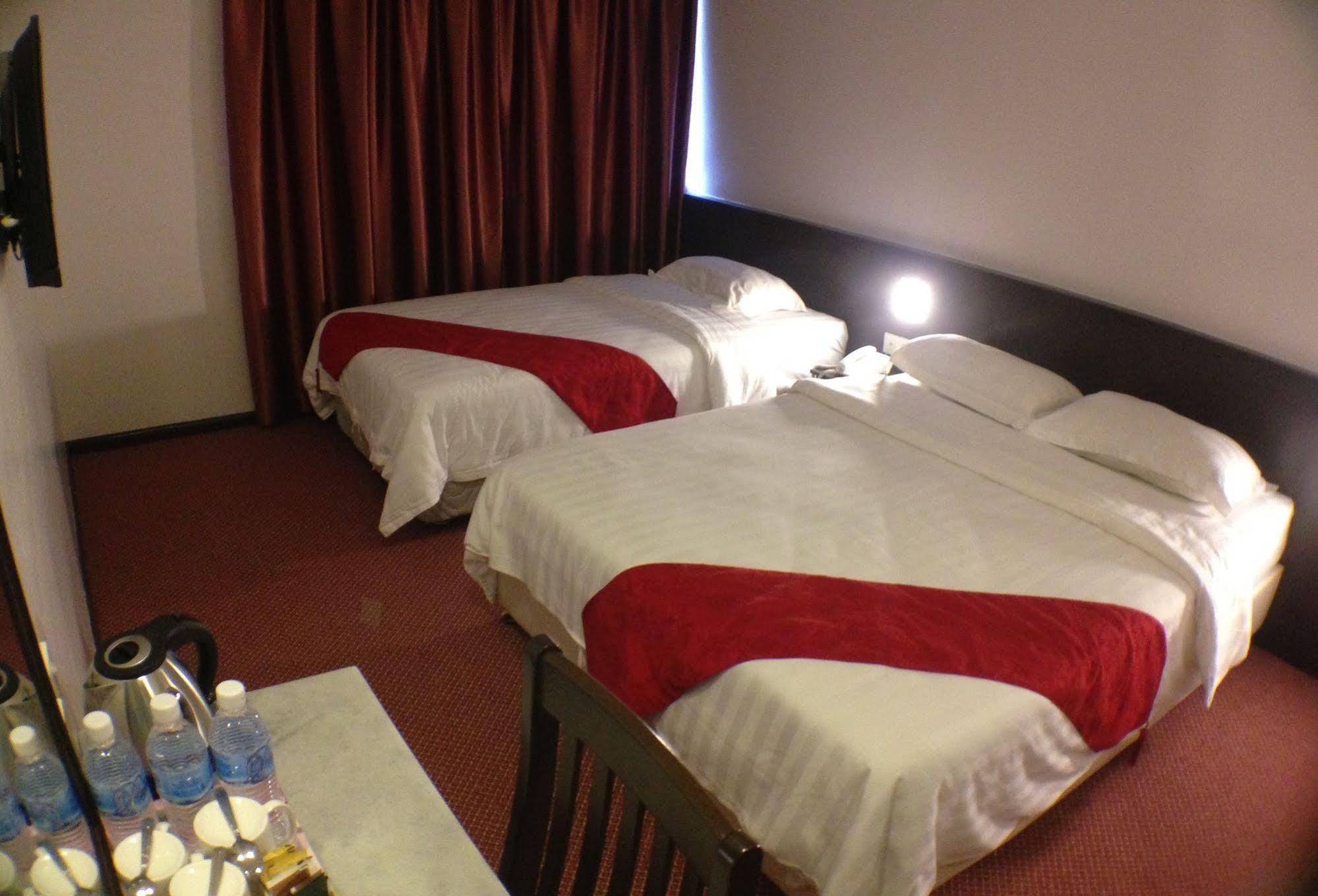 Century Hotel Kota Kinabalu Kültér fotó