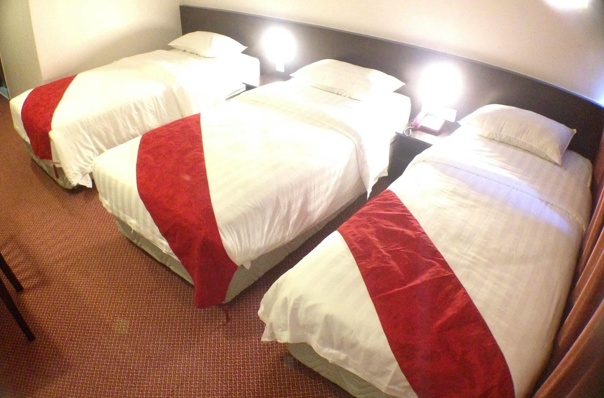 Century Hotel Kota Kinabalu Kültér fotó