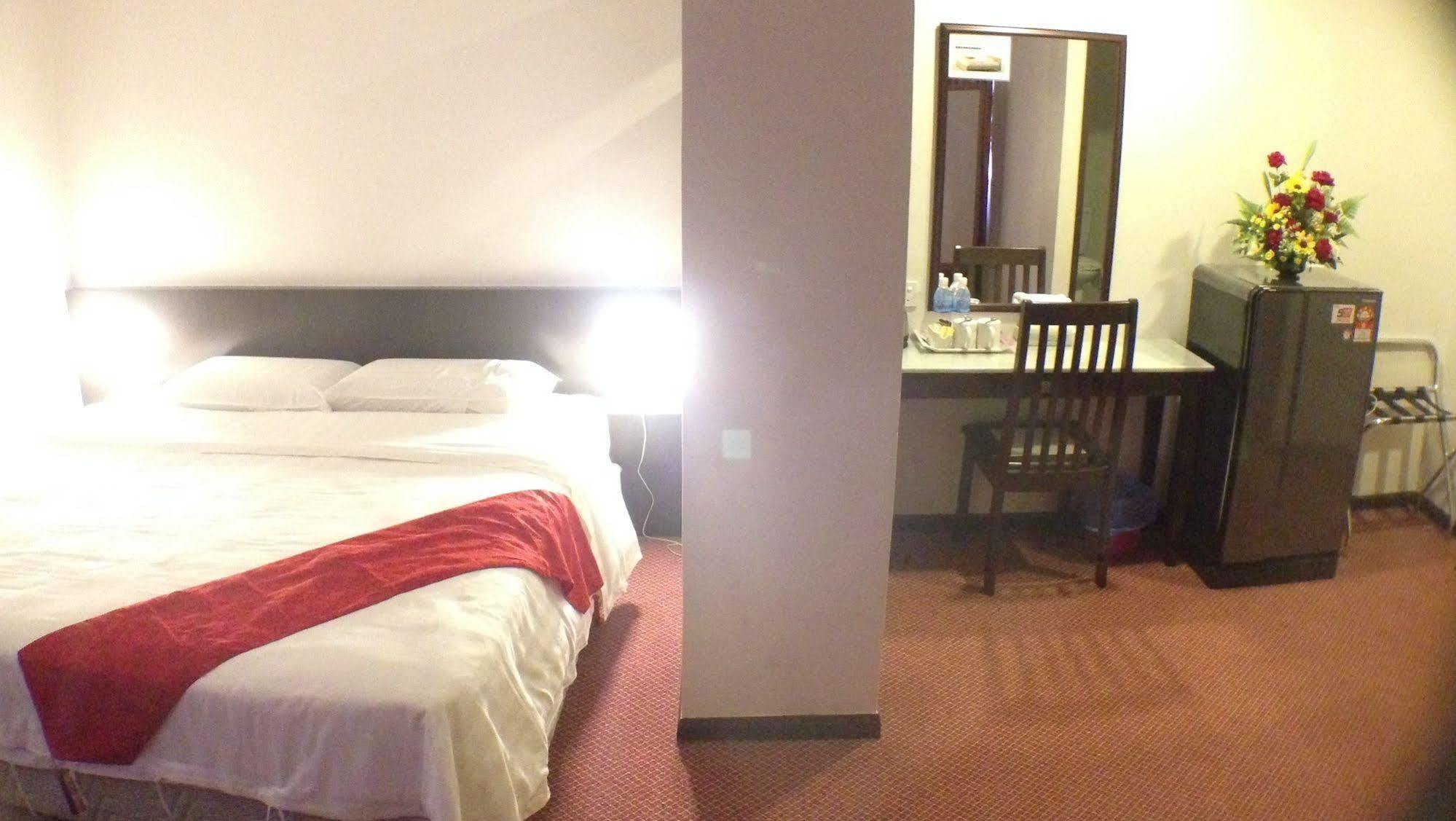 Century Hotel Kota Kinabalu Kültér fotó