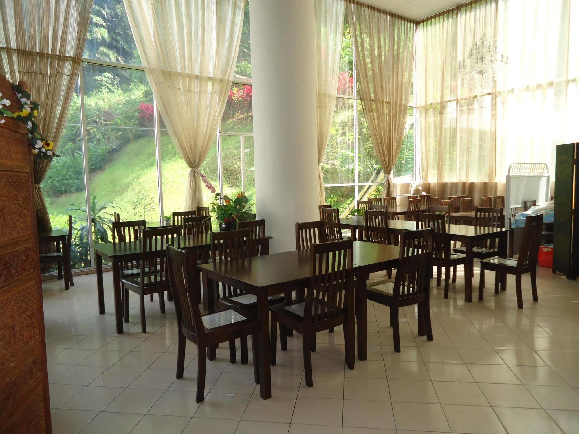 Century Hotel Kota Kinabalu Kültér fotó