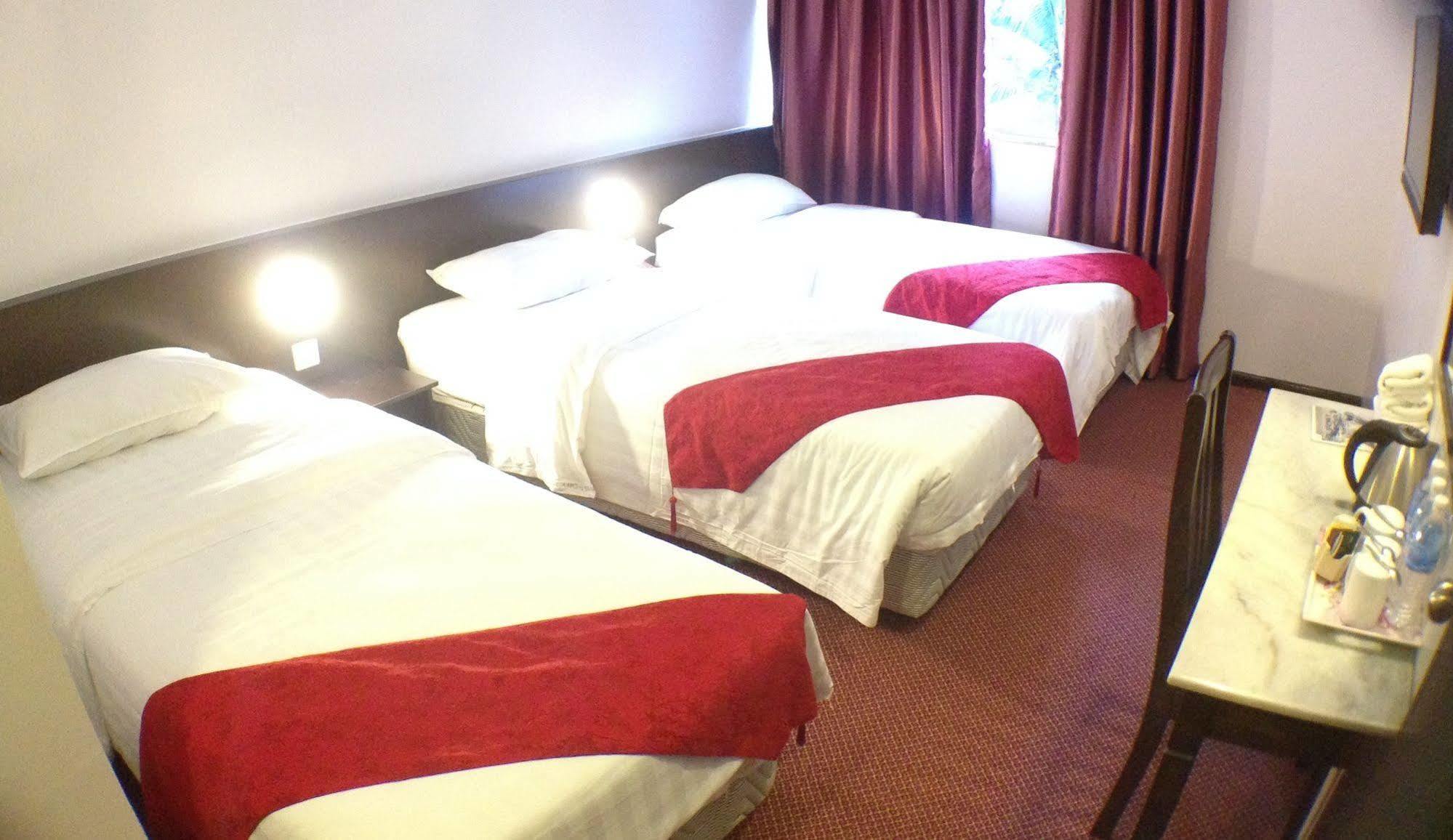 Century Hotel Kota Kinabalu Kültér fotó