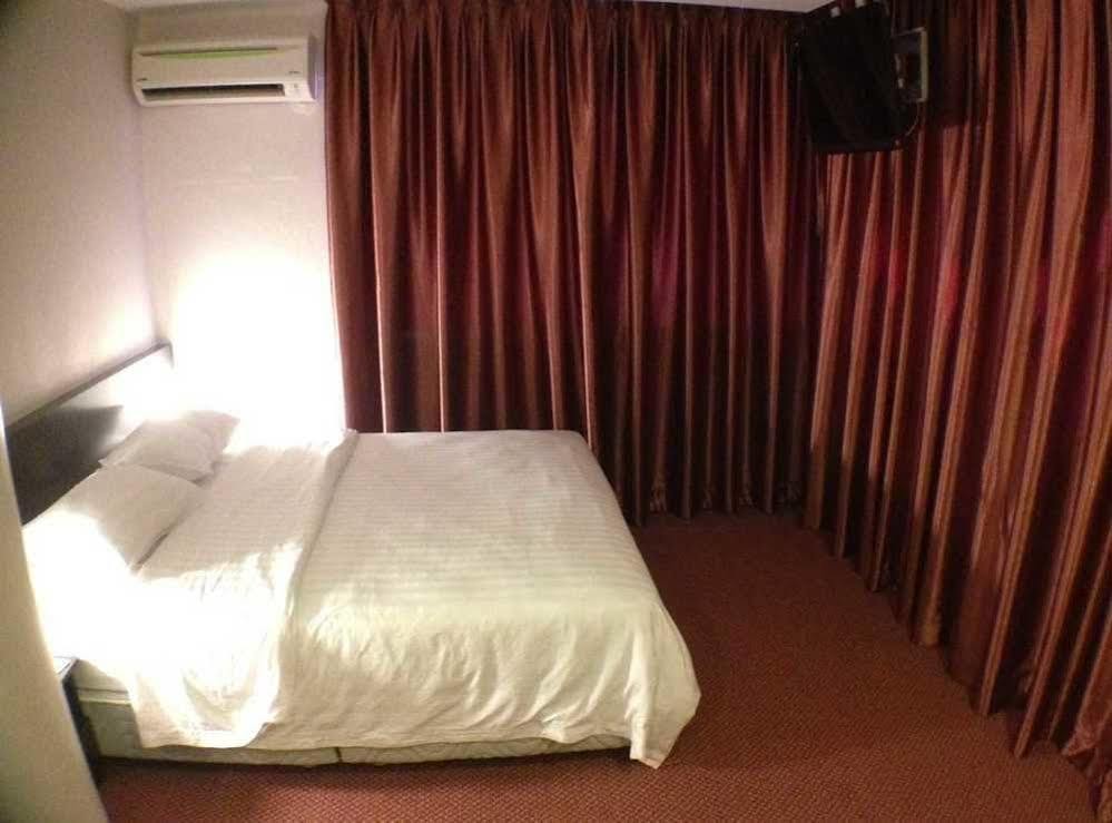 Century Hotel Kota Kinabalu Kültér fotó